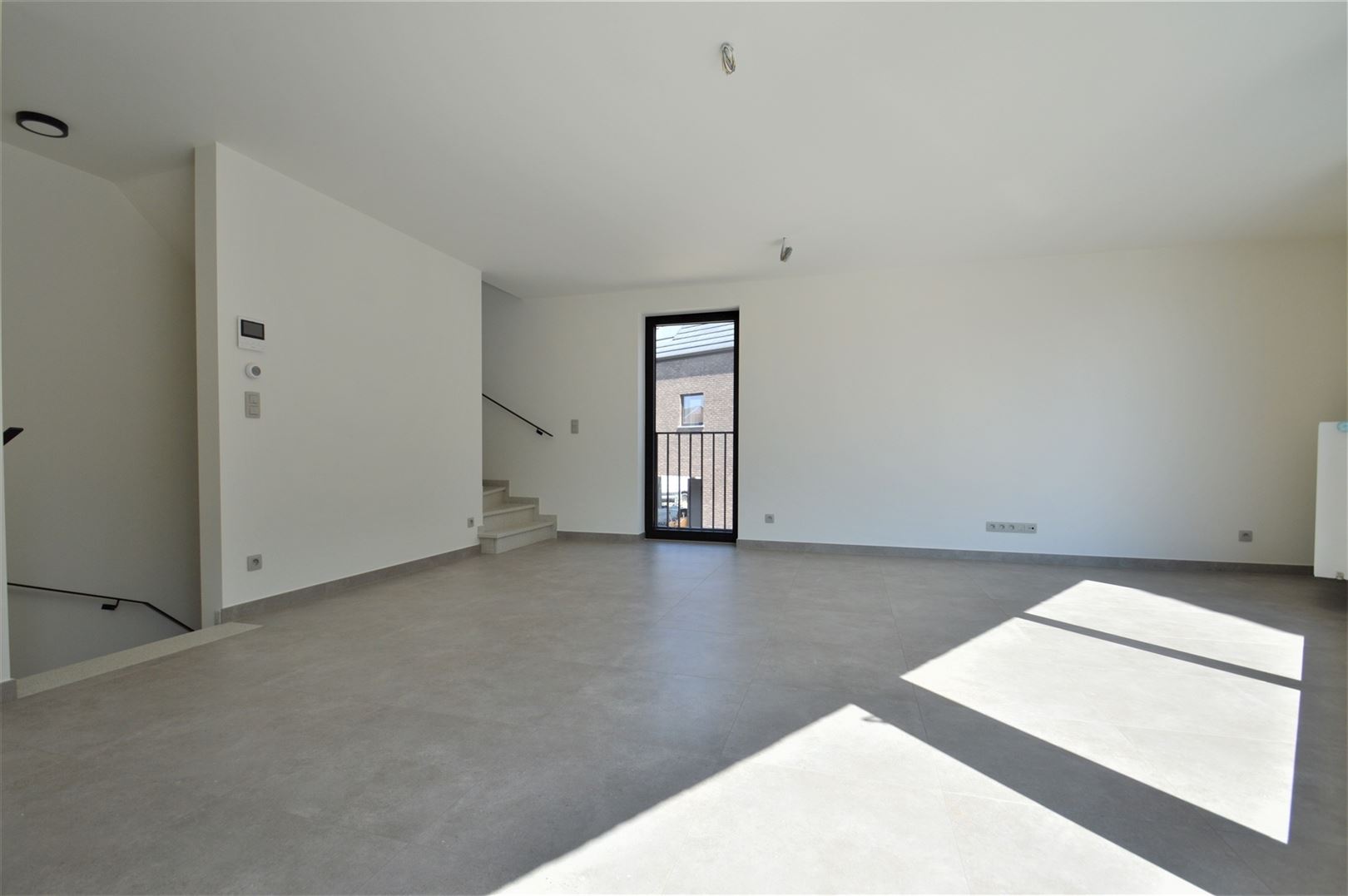 Prachtige nieuwbouw woning half open bebouwing - foto 5