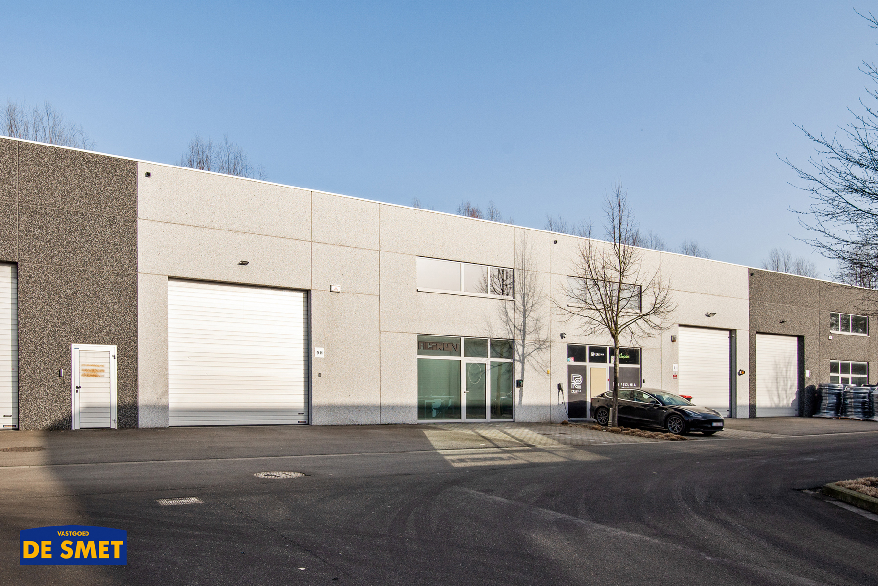 Magazijn met optie tot open bureelruimte op 1ste verdieping - foto 3