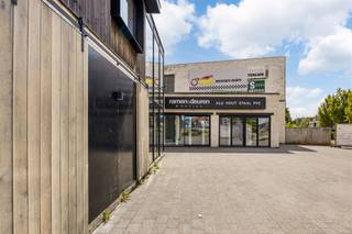 Sur un emplacement stratégique au rond-point de "Suskaberg", un axe de liaison important entre Heusden, Beringen, Lummen et Hasselt, vous...