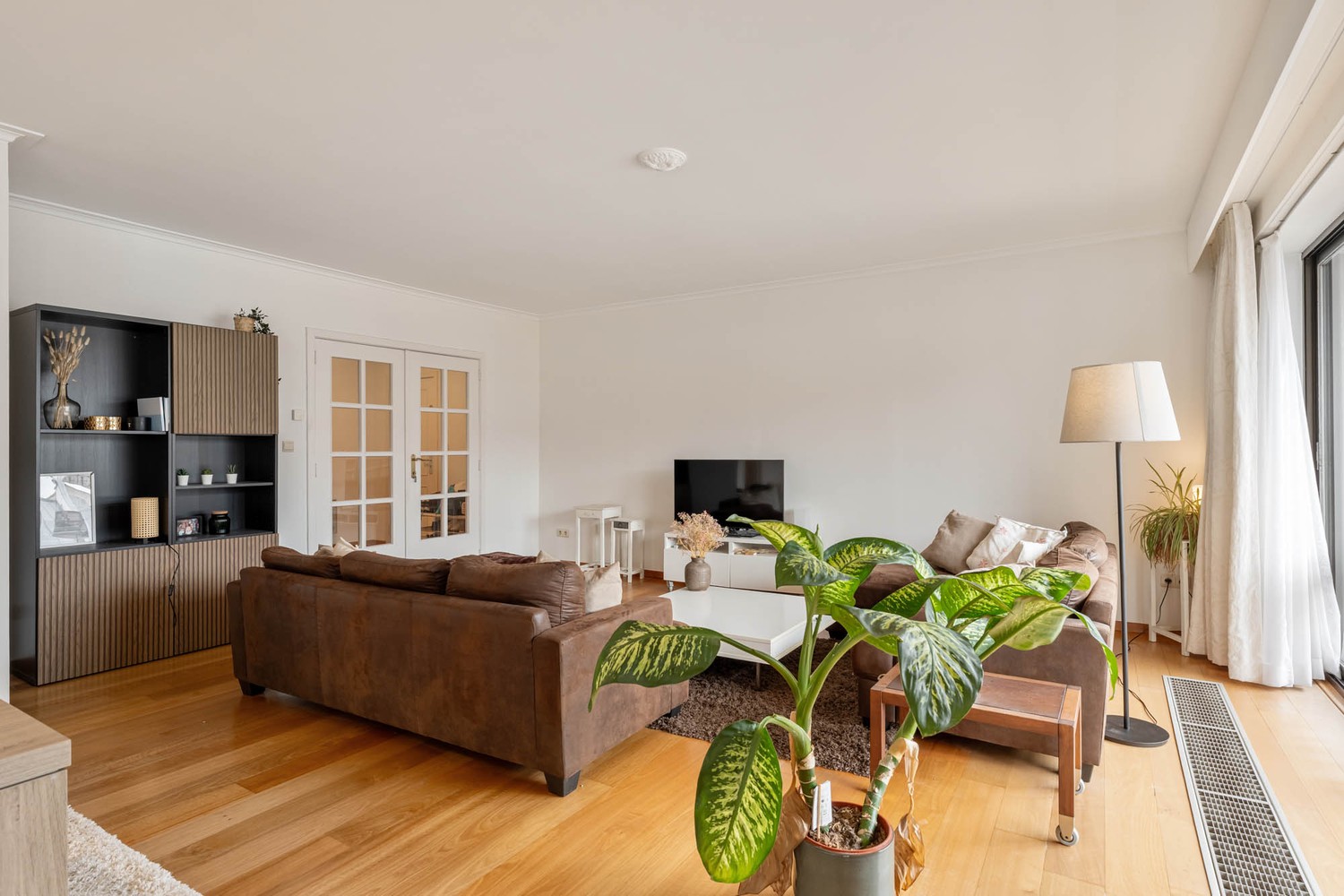 Ruim (141m²) 3-slaapkamerappartement met staanplaats, kelder én twee grote terrassen - photo 5