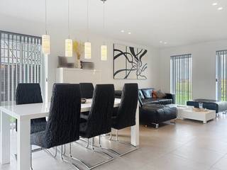 De snelste manier om een bezoek te brengen aan deze woning? Vraag je bezoek aan via de rode knop op onze website (www.dewaele.com) en je...