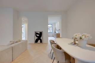 <p><strong>Beautiful new apartment on the South</strong></p><p><strong> </strong></p><p>Do you dream of a top apartment on bustling South? The neighborhood that is always alive? Discover with us residence Antoine, located in the Scheldestraat between the Marnixplaats and the Zuidpark. Here you live within walking distance of the Museum of Fine Arts, the Scheldt Quays and with the best coffee bars and terraces just around the corner. In no time at all on the Antwerp ring road or in the center of the City.</p><p> </p><p>-<span><span> </span> Top location and hippest neighborhood in Antwerp</span></p><p>-<span><span> </span> Possibility to buy at 6% VAT</span></p><p>-<span><span> </span> Cozy covered terrace</span></p><p>-<span><span> </span></span><span> </span> Elevator and underground bicycle storage available</p><p>-<span><span> </span> Almost energy neutral (heat pump, solar panels, underfloor heating, ... )</span></p><p> </p><p>The apartment is located on the second floor of a small new building. Via the elevator or stairs you reach the floor.</p><p> </p><p>The high ceilings, beautiful herringbone parquet and high quality finish immediately catch your eye. This is where you want to live, this is where you won't want to leave. There is a large living space with access to the terrace through the sliding window. The kitchen is connected to the dining area of the living space. Also a master bedroom and guest room with a shared bathroom with large walk-in shower. There is another separate storage room with all technology and connection for washer and dryer.</p><p> </p><p><span> </span>You can store your belongings bikes in the basement storage room and bike shed.</p><p> </p><p>The project consists of 5 spacious and bright apartments with 2 bedrooms and</p><p>terraces.</p><p> </p><p>Plan your visit at www.sinjoor.be or call us for more information 03 283 05 00.</p>
