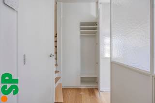 Exclusief gerenoveerd appartement met kathedraalzicht in hartje AntwerpenAan de Melkmarkt, in het historische centrum van Antwerpen, bevindt zich dit...