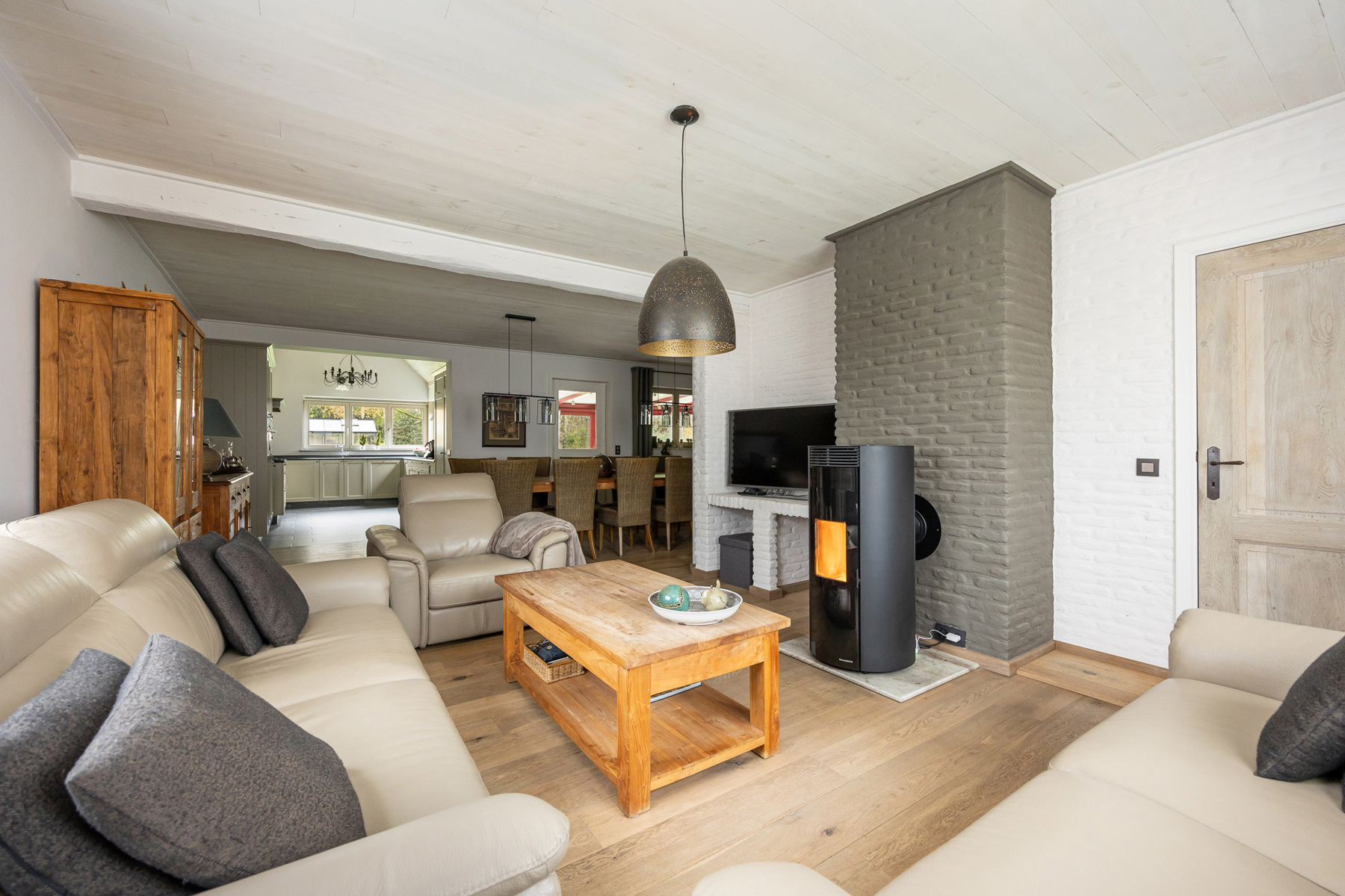 Rustig gelegen laagbouwwoning met mooie tuin - foto 5