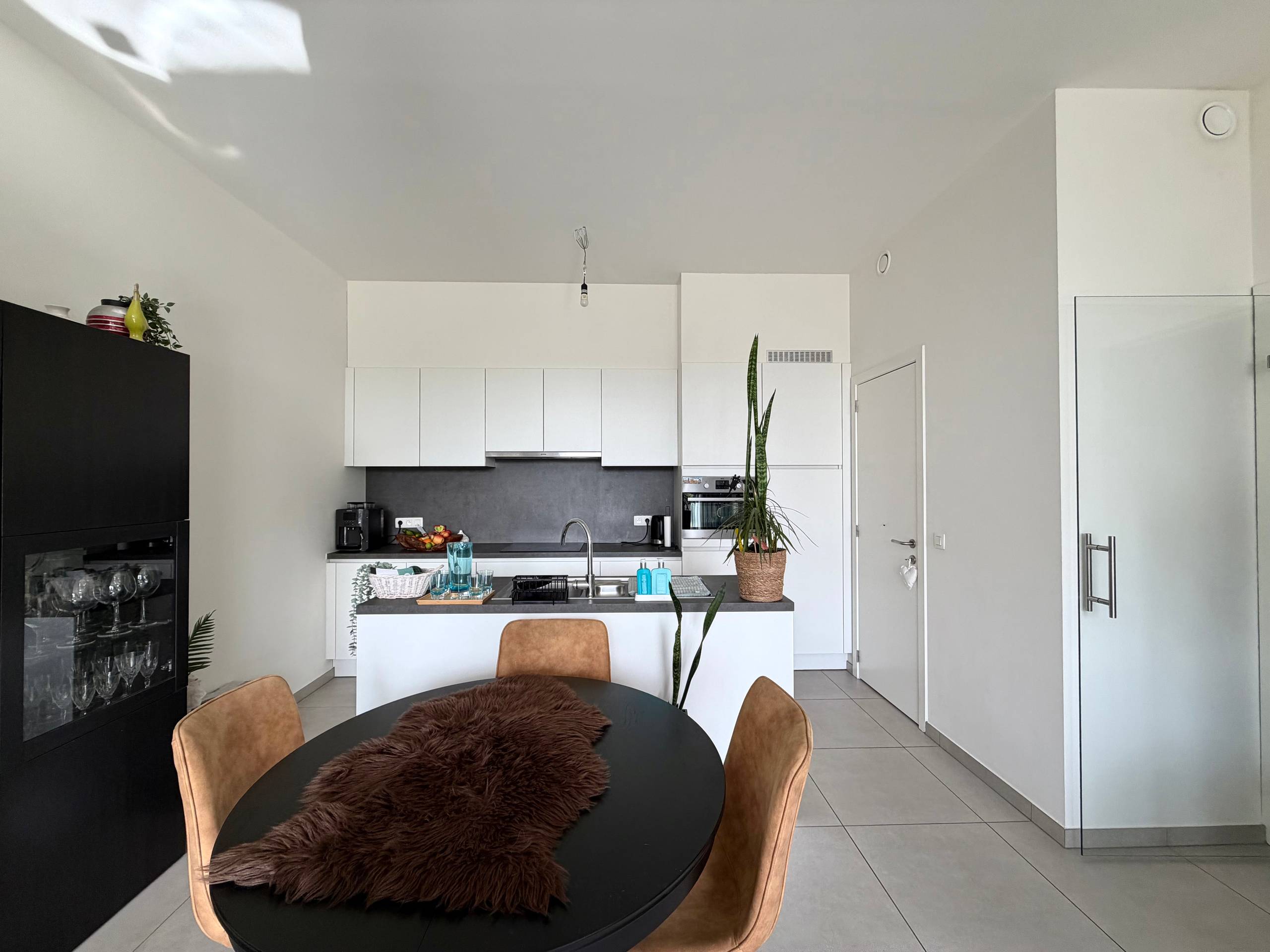 Recent appartement met twee slaapkamers te huur in Evergem - foto 4