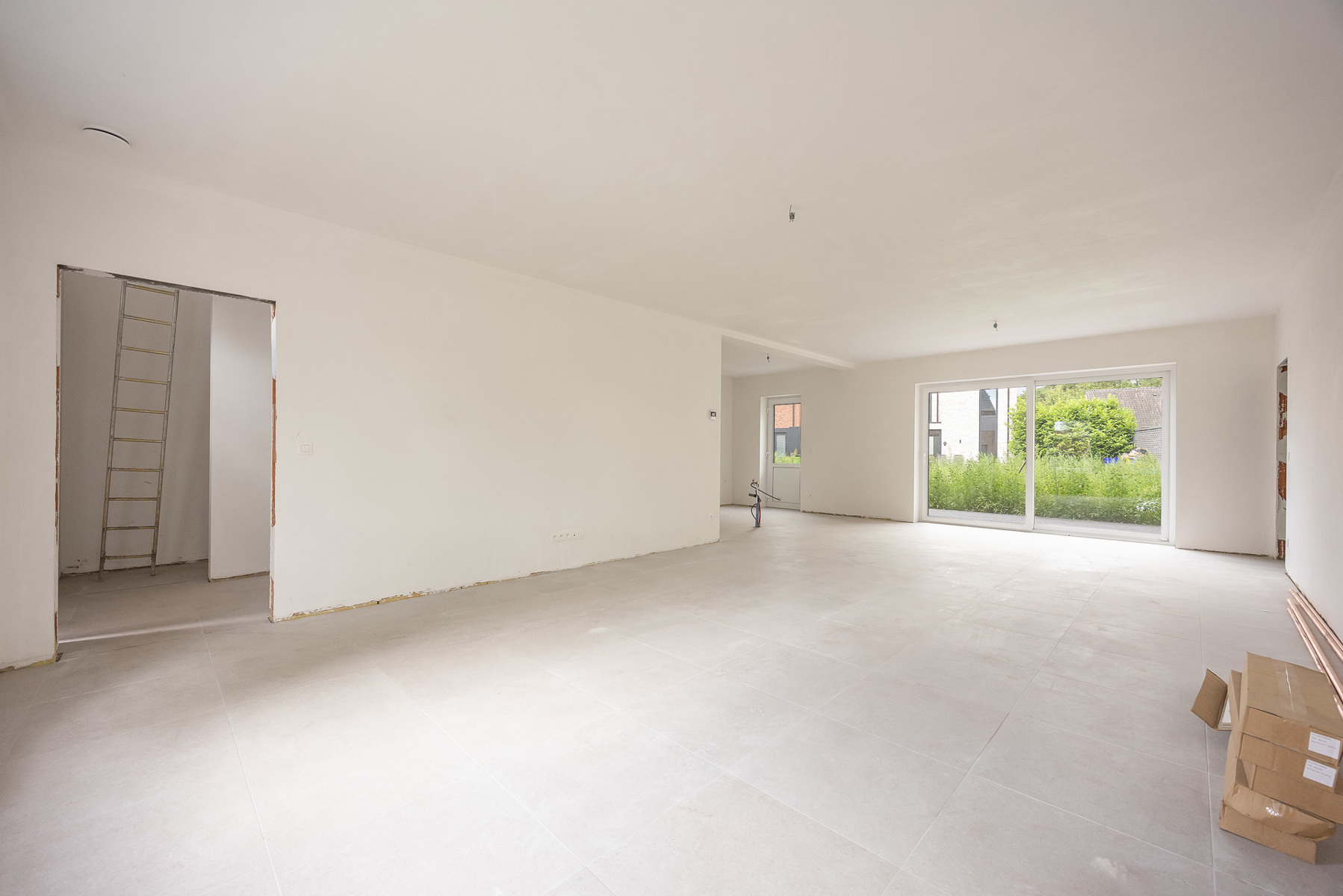 Volledig afgewerkte nieuwbouwwoning - foto 4