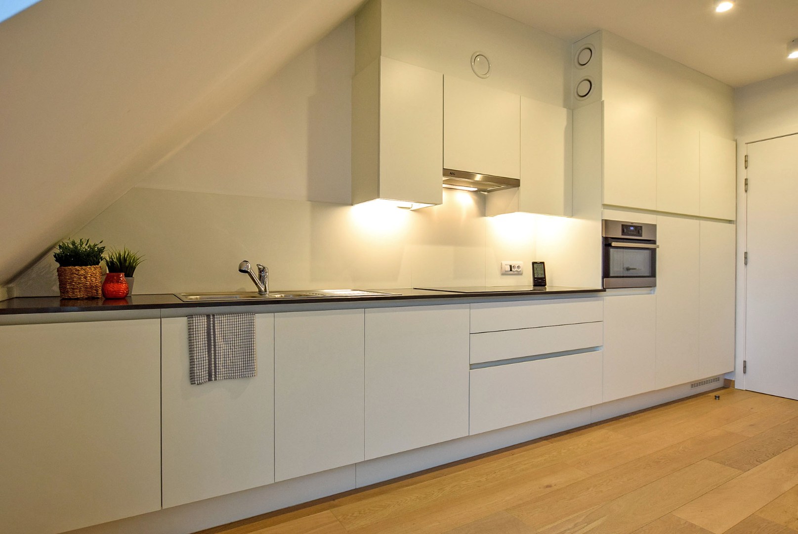 Prachtig 1-slaapkamerappartement (assistentiewoning) in Residentie Clarenhof, uniek wonen in hartje Nieuwpoort. - foto 5