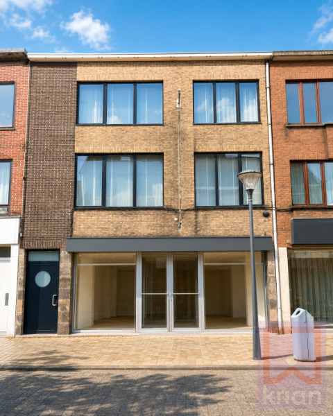Exclusief opbrengst-/woonpand met handelspand en luxe duplex in hartje Herentals! - foto 1