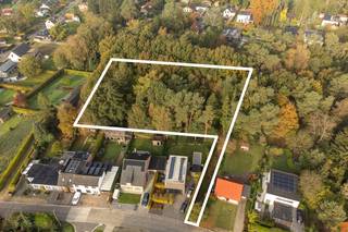 Rustig, doch zeer centraal gelegen bouwgrond in centrum Halle.Deze bouwgrond voor een vrijstaande woning is gelegen op slechts enkele minuten...