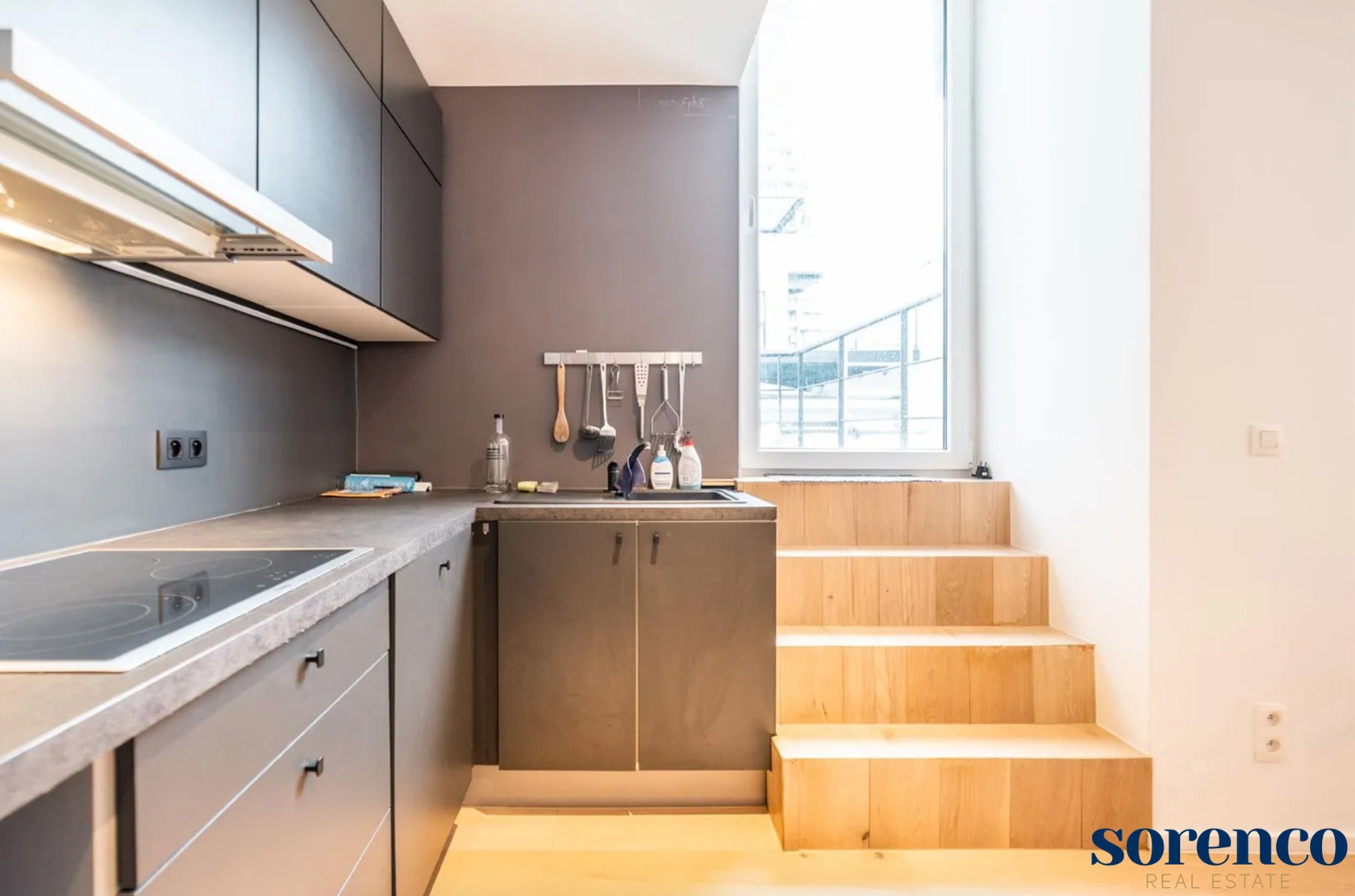 Stijlvol Gemeubeld 1-Slaapkamer appartement met groot Terras in Trendy buurt van Antwerpen - foto 5