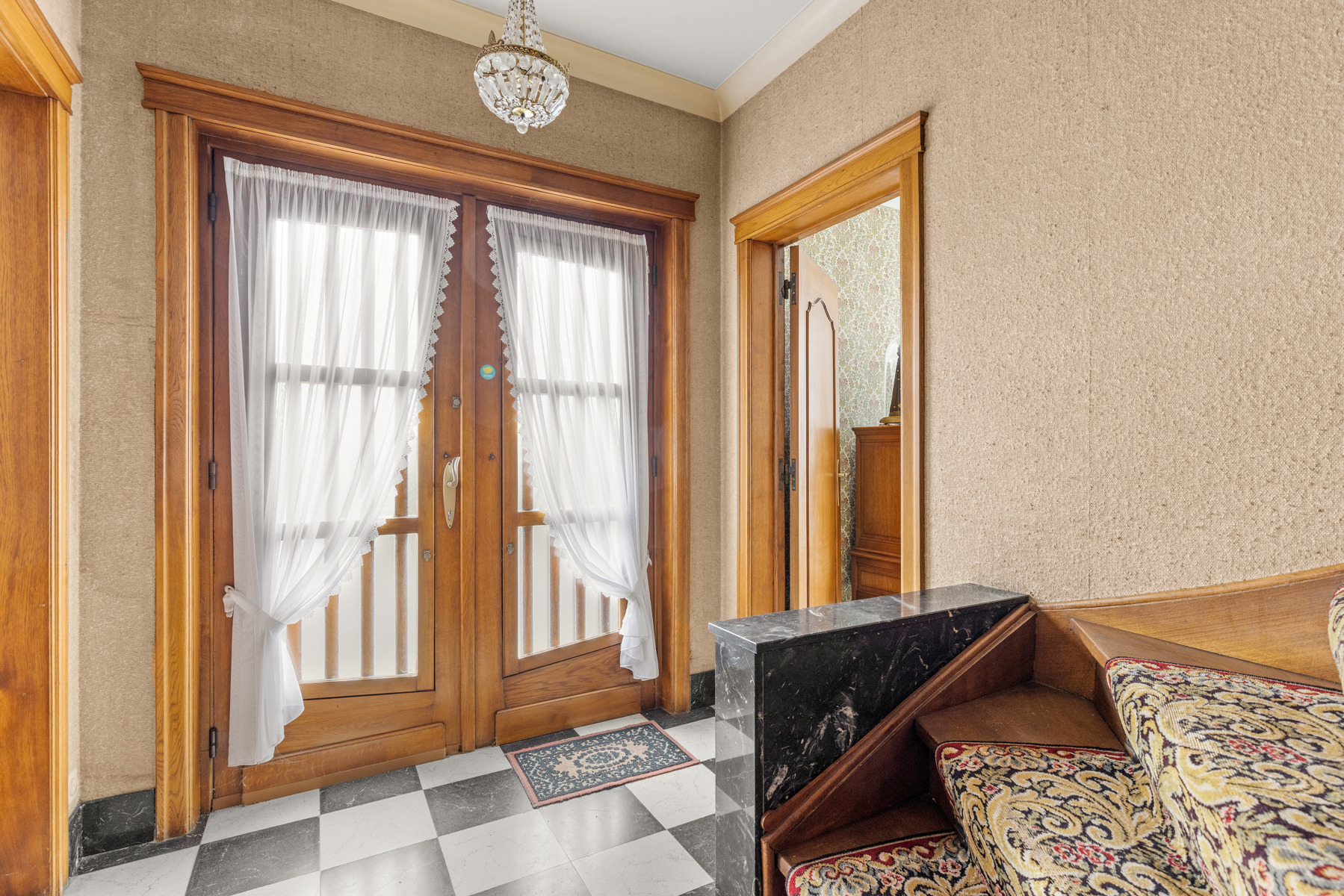 Bedrijfsgebouwen met woonst en gronden op 5.975 m² - foto 4