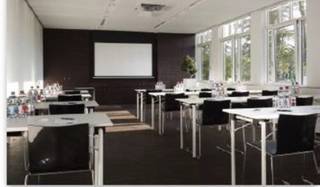 The Ultimate, een modern kantoorgebouw aan de Berchemstadionstraat 72 te Berchem, biedt een kantoorruimte van 676 m² op de eerste...