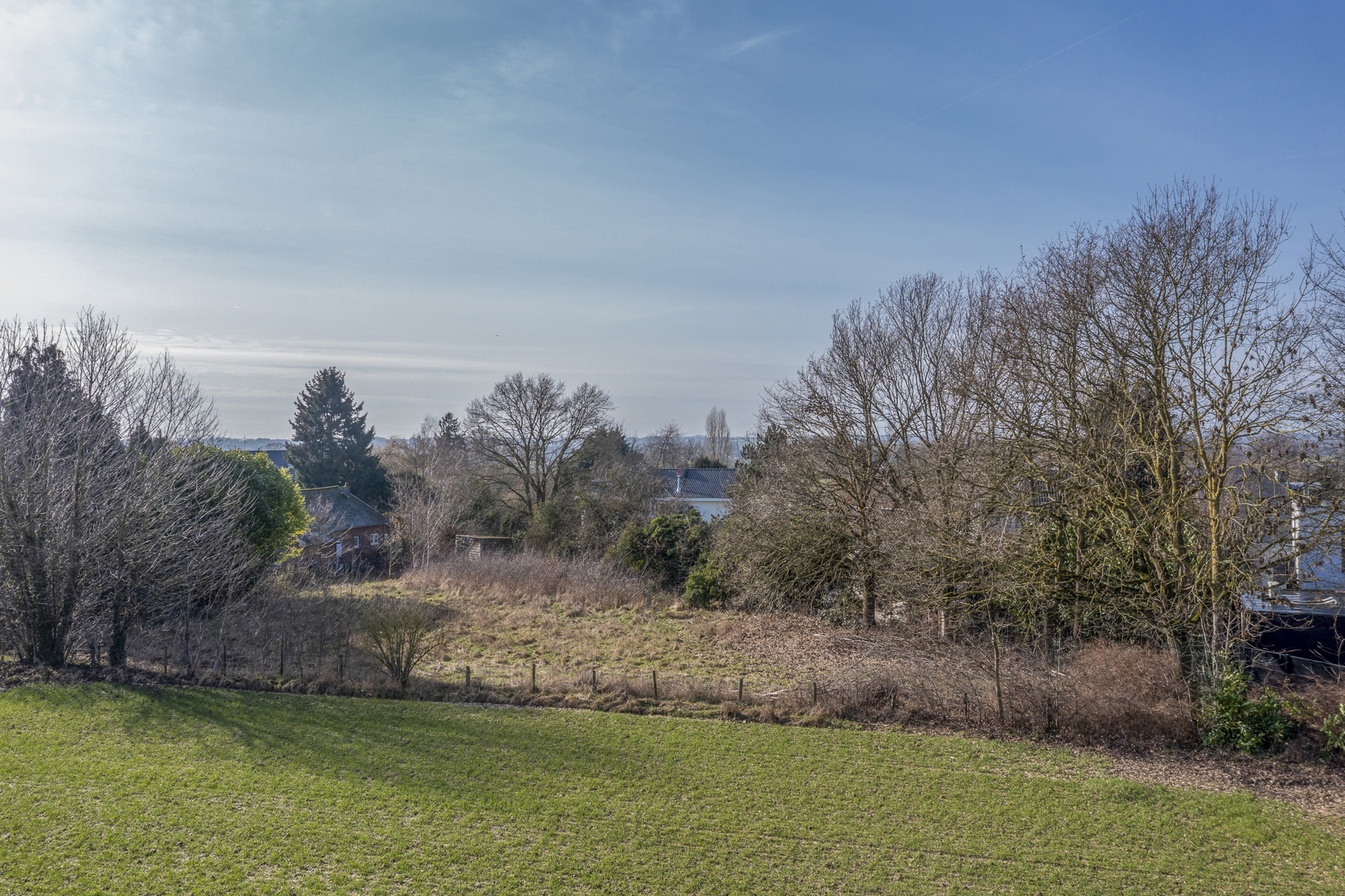 Exclusieve bouwgrond voor het oprichten van een villa. - foto 1