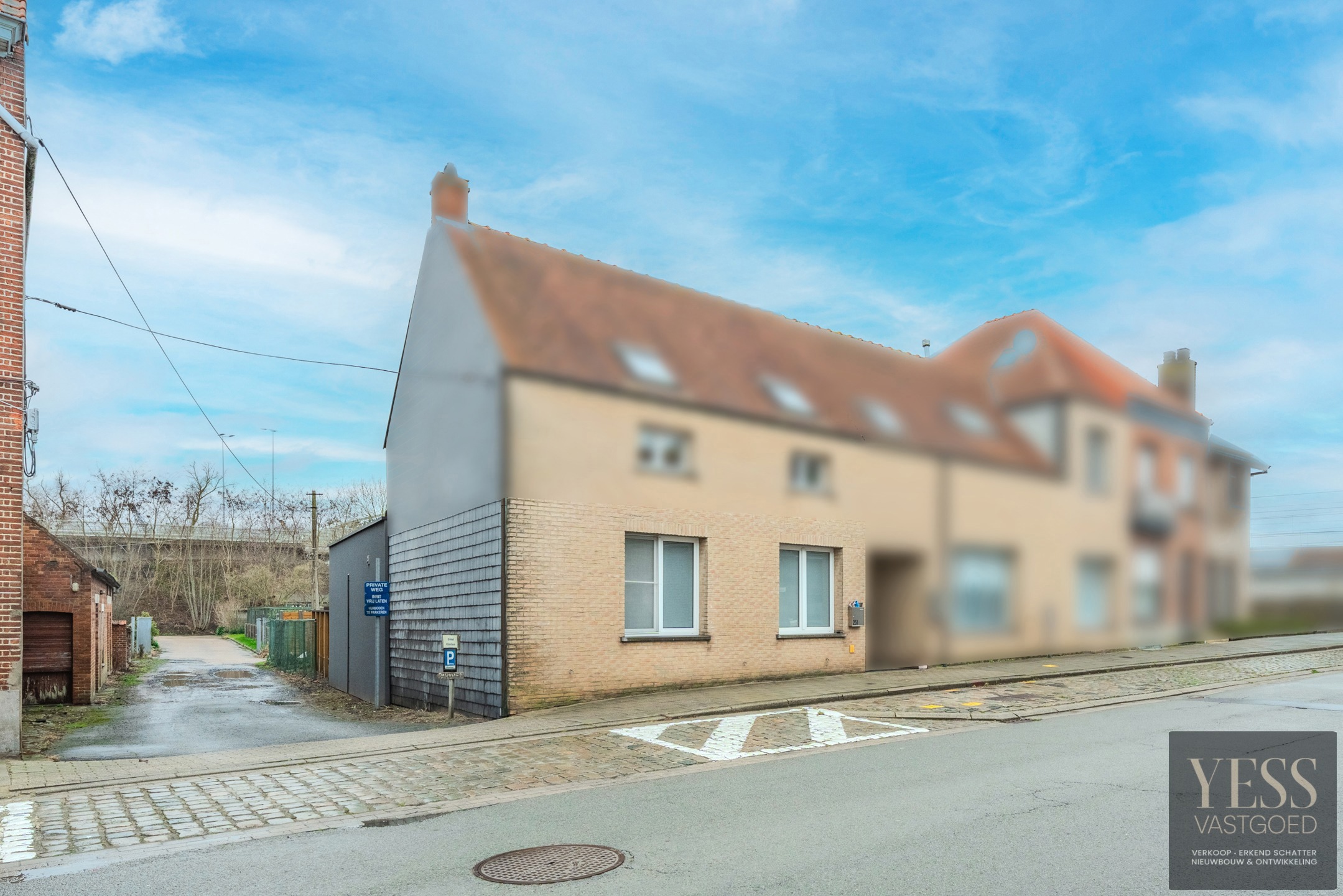 Instapklaar gelijkvloers appartement met terras/tuintje - foto 1