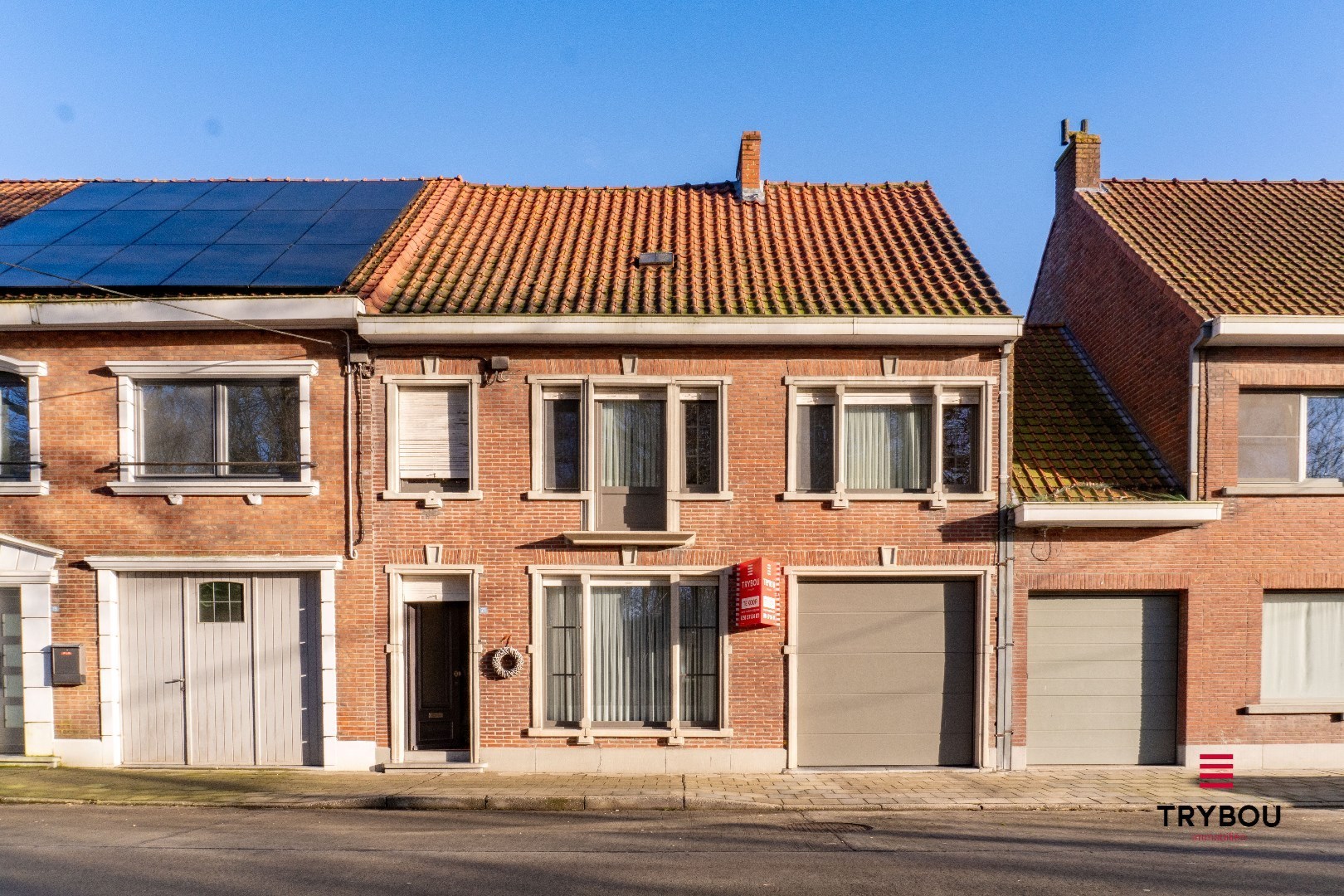 Ruime gezinswoning met 4 slaapkamers, garage en tuin - foto 2