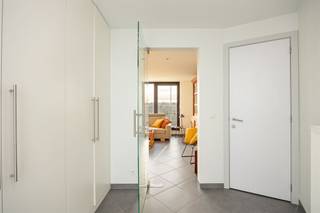 Ontdek dit recent en instapklaar appartement op de tweede en hoogste verdieping van residentie Vista. U bereikt het appartement via lift of trap...