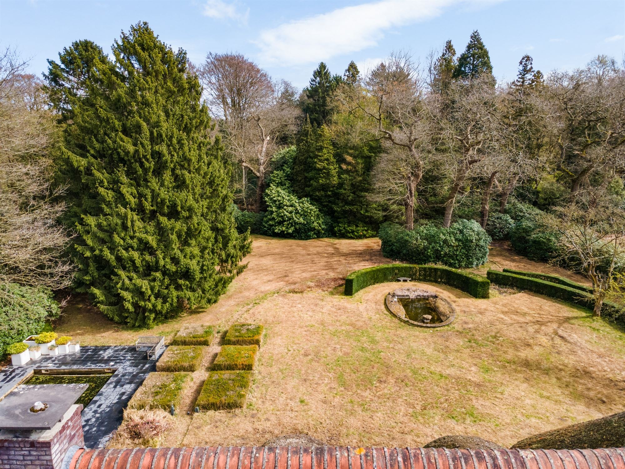 Rural villa to be renovated on approx. 6,372 sq. ft - photo 5