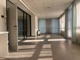 Commercial à louer à Mol