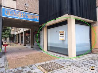 Goed gelegen handelspand in de Cicindria-wijk te Sint-Truiden. Dit pand heeft een gunstige ligging en is langs alle kanten vlot bereikbaar.De...