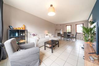 We Invest is pleased to present this charming house, ideally located within immediate proximity to numerous amenities, on a plot of approximately...