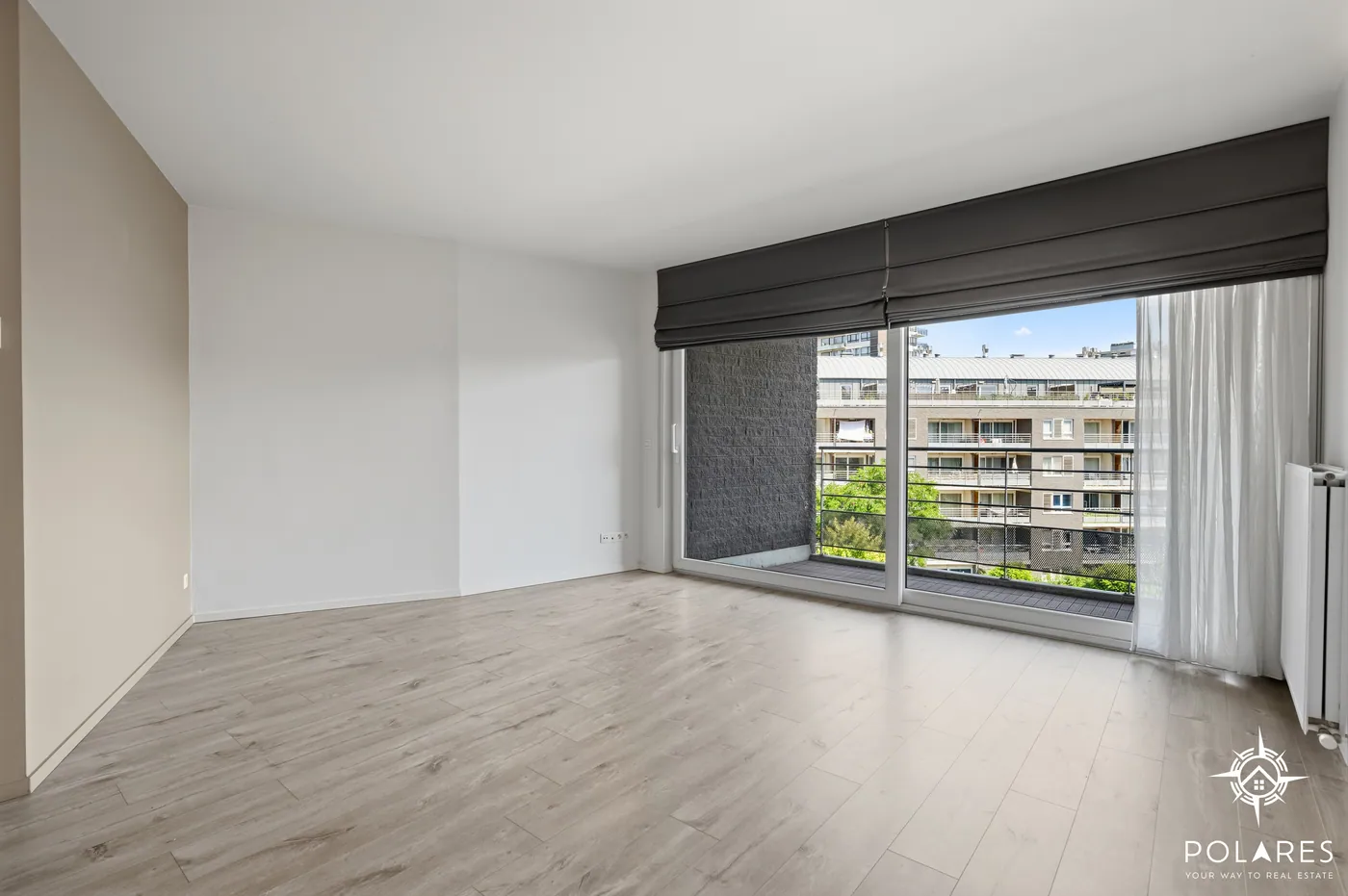 Instapklaar 2-slpk appartement met ruim terras en parkeerplaats - foto 4