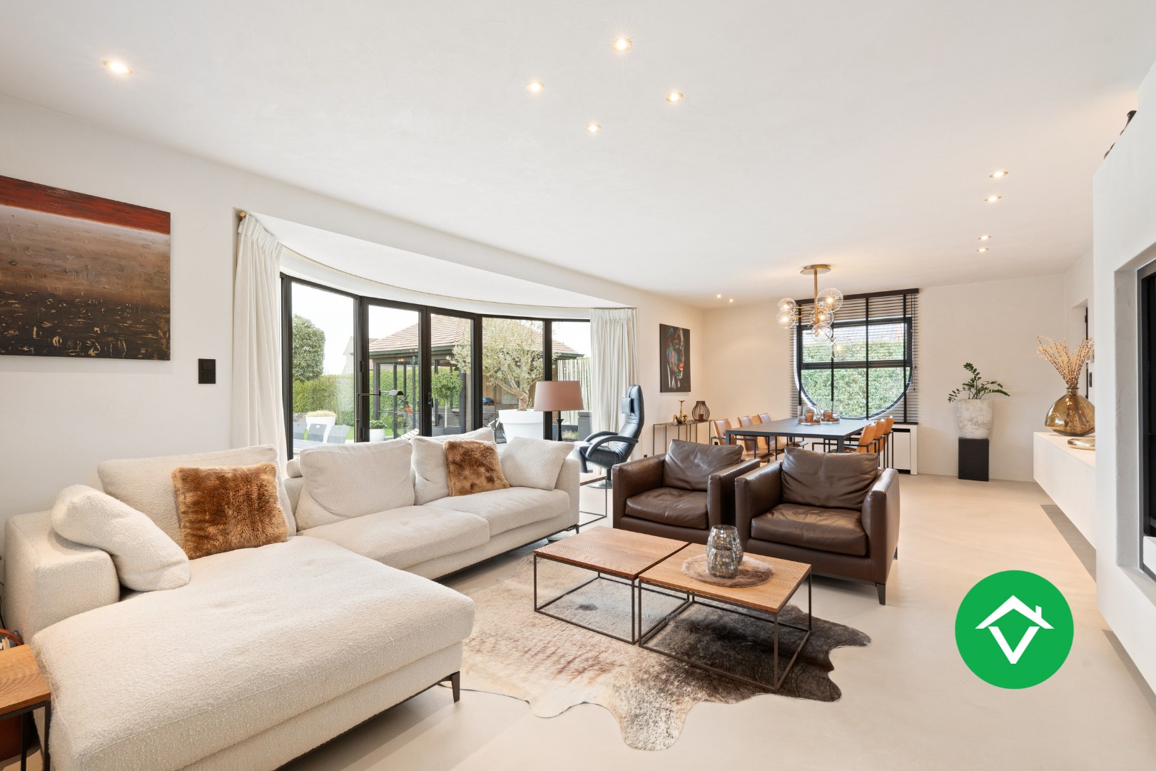 Stijlvolle alleenstaande villa met luxueus interieur en vier slaapkamers te Roeselare - foto 2