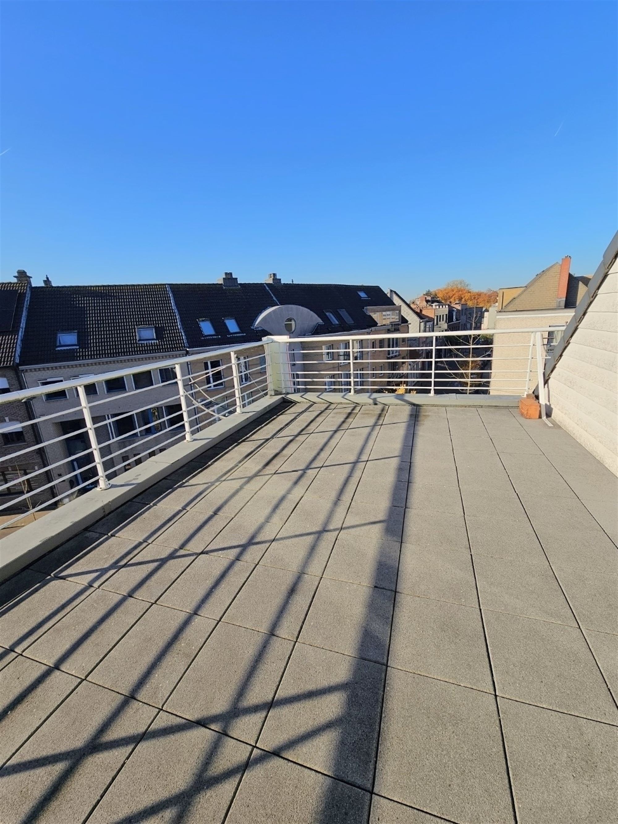 Ruim penthouse met ruime terrassen! - foto 2