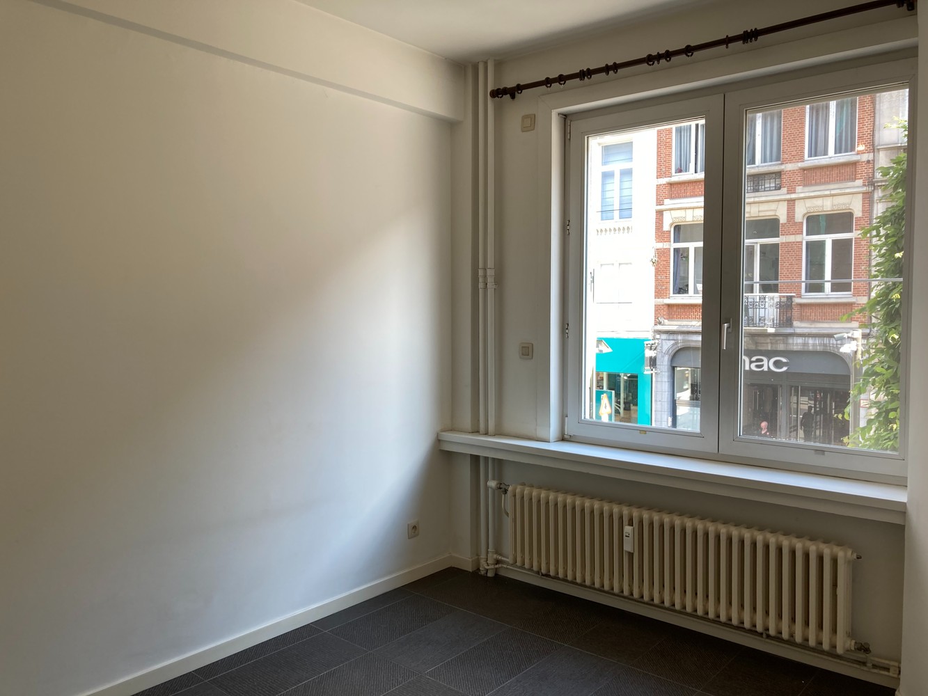 Instapklaar 1-slaapkamerappartement met energielabel B in het centrum van Leuven! - photo 5