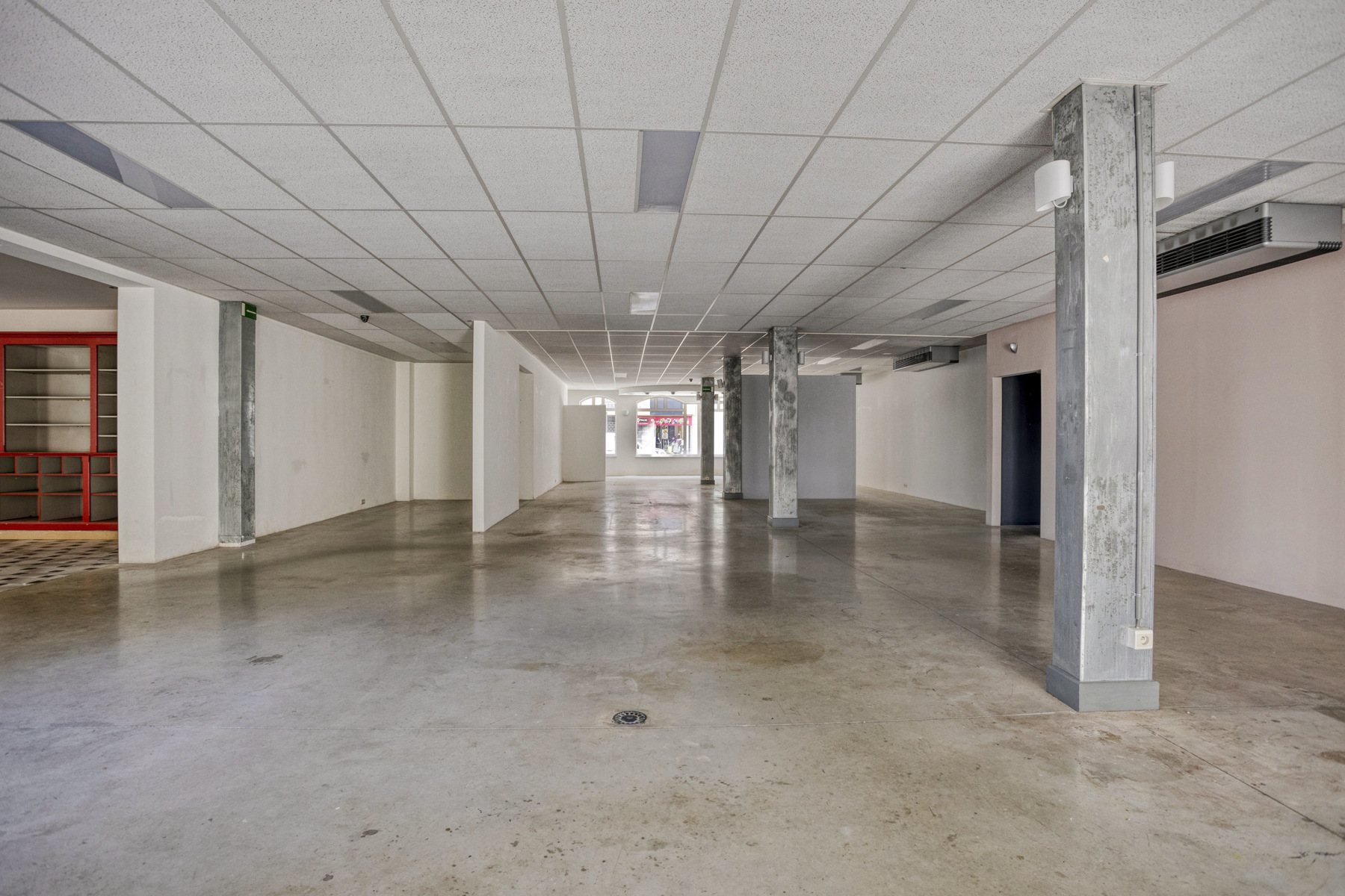 Commercial for rent in Sint-Truiden - photo 5