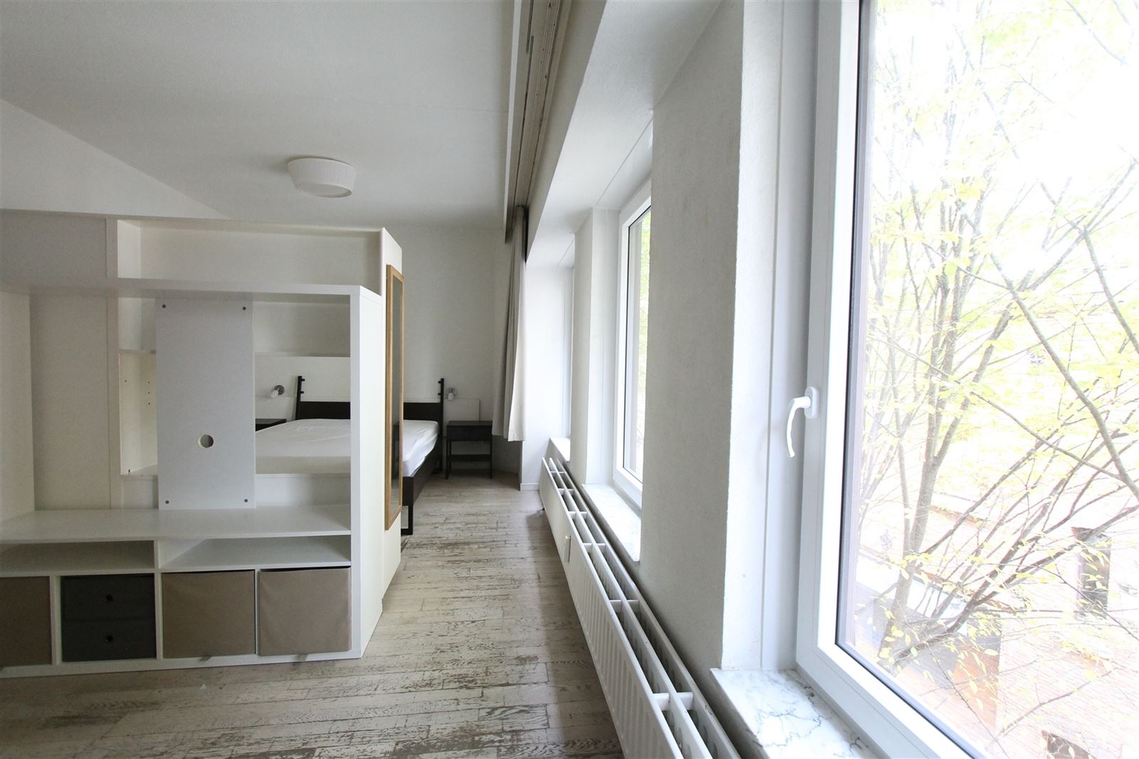 Te huur: studio met aparte badkamer in hartje Antwerpen - foto 4