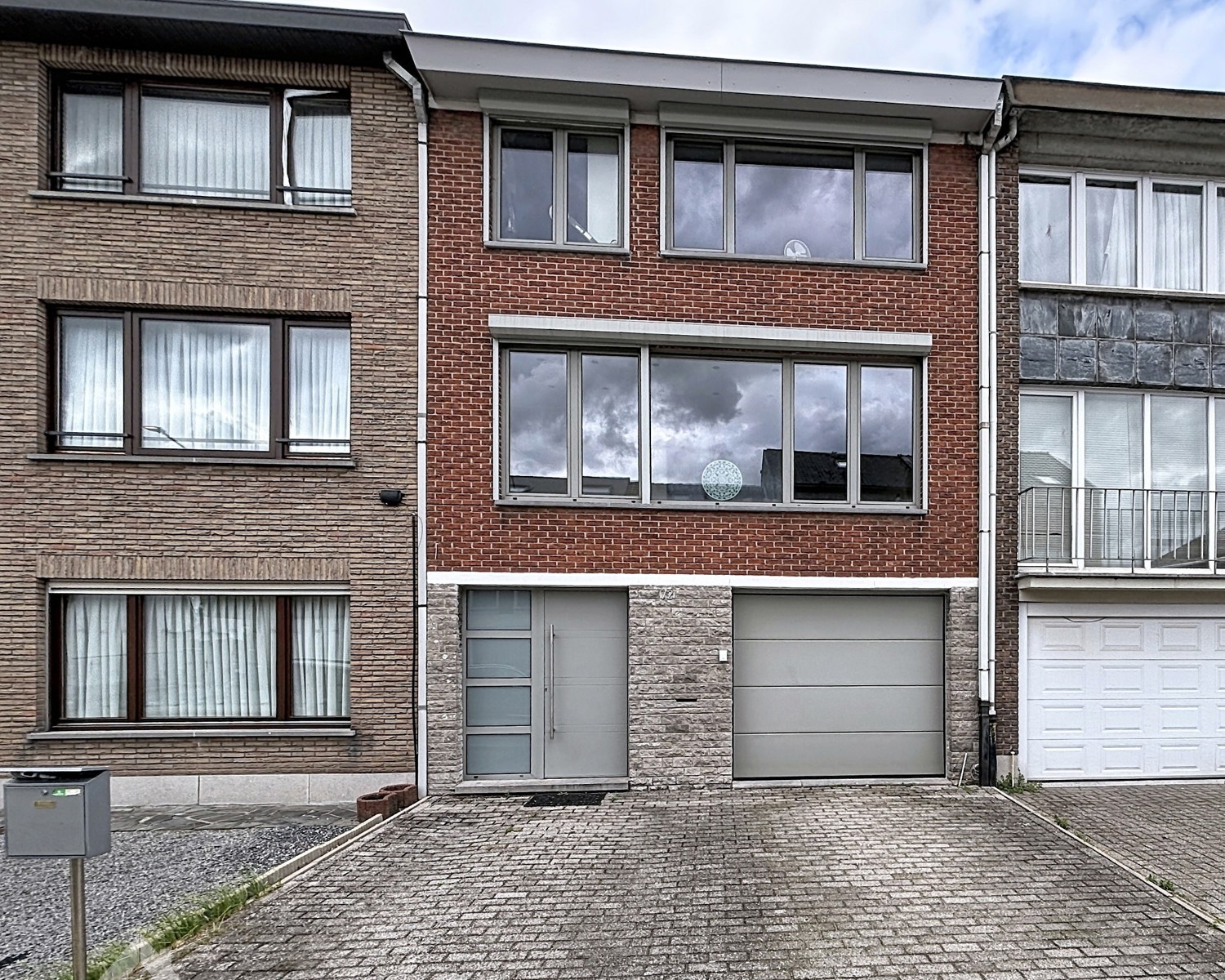 Gerenoveerde bel-étage met 3 slaapkamers op toplocatie - foto 1