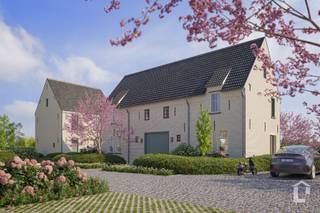 <p><span>Luxe BEN nieuwbouw-woning op prachtig terrein met agrarisch uitzicht</span></p><p><span> </span></p><p><span>Deze woning maakt onderdeel uit van het luxe nieuwbouwproject "Kriekenhof" te Zevergem, De Pinte. Dit project omvat 7 nieuwbouw-woningen, ideaal gelegen aan verschillende grote invalswegen, en toch met een idyllisch landelijk uitzicht. Geniet van de perfecte balans tussen wonen en bereikbaarheid dankzij de uitstekende verbindingen naar Gent en Brussel via de E17. Het concept werd bedacht met als inspiratie een landelijk woonerf. Elke woning beschikt over een eigen privatieve buitenruimte, alsook zijn er gemeenschappelijke groene buitenruimtes. De woningen beschikken over alle hedendaags comfort. De woningen worden opgeleverd met een hoogwaardige afwerking en kwalitatieve materialen.</span></p><p><span> </span></p><p><span>De woning wordt voorzien van zonnepanelen, een lucht/water warmtepomp met vloerverwarming en een ventilatiesysteem D.</span></p><p><span> </span></p><p><span>Deze woning is de rechtse woning van de laatste blok, rechts op het terrein.</span></p><p><span>U betreedt de woning via de inkomhal met apart toilet en trap naar de eerste verdieping. Aansluitend vindt u de leefruimte die naadloos overgaat in de open keuken. De keuken is volledig te personaliseren naar eigen smaak, met 2 voorgestelde opstellingen waaruit u kan kiezen. Zo kan u de materialen en kleuren zelf kiezen. Onder de trap is een praktische bergruimte.</span></p><p><span>Op de 1</span><span><sup>ste</sup></span><span> verdieping vindt u 3 ruime slaapkamers en de badkamer. Ook voor de badkamer kunnen de materialen en kleuren gekozen worden, voor een op maat gemaakt gevoel. Op de 2</span><span><sup>de</sup></span><span> verdieping bevindt zich de 4</span><span><sup>de</sup></span><span> slaapkamer of polyvalente ruimte, alsook een technische zolderruimte.</span></p><p><span>Achteraan de woning vindt u de rustige private tuin met gezellig zonneterras terug. De tuinen worden voorzien van een omheining en beplanting.</span></p><p><span> </span></p><p><span>Bij elke woning hoort minstens 1 parkeerplaats van € 18.000 (apart aan te kopen). Er is mogelijkheid om een 2</span><span><sup>de</sup></span><span> parkeerplaats bijkomend aan te kopen.</span></p><p><span>Naast de parking ligt de gemeenschappelijke fietsenstalling, waar elke woning zijn eigen fiets-staanplaatsen toegewezen heeft.</span></p><p><span> </span></p><p><span>Prijzen exclusief registratierechten op de grond en btw op constructie</span><span>.</span></p>