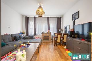 Opbrengsteigendom te koop – Volledig gerenoveerd, toplocatie nabij Plantin Moretuslei & Centraal Station Antwerpen Investeerders opgelet! Dit recent...