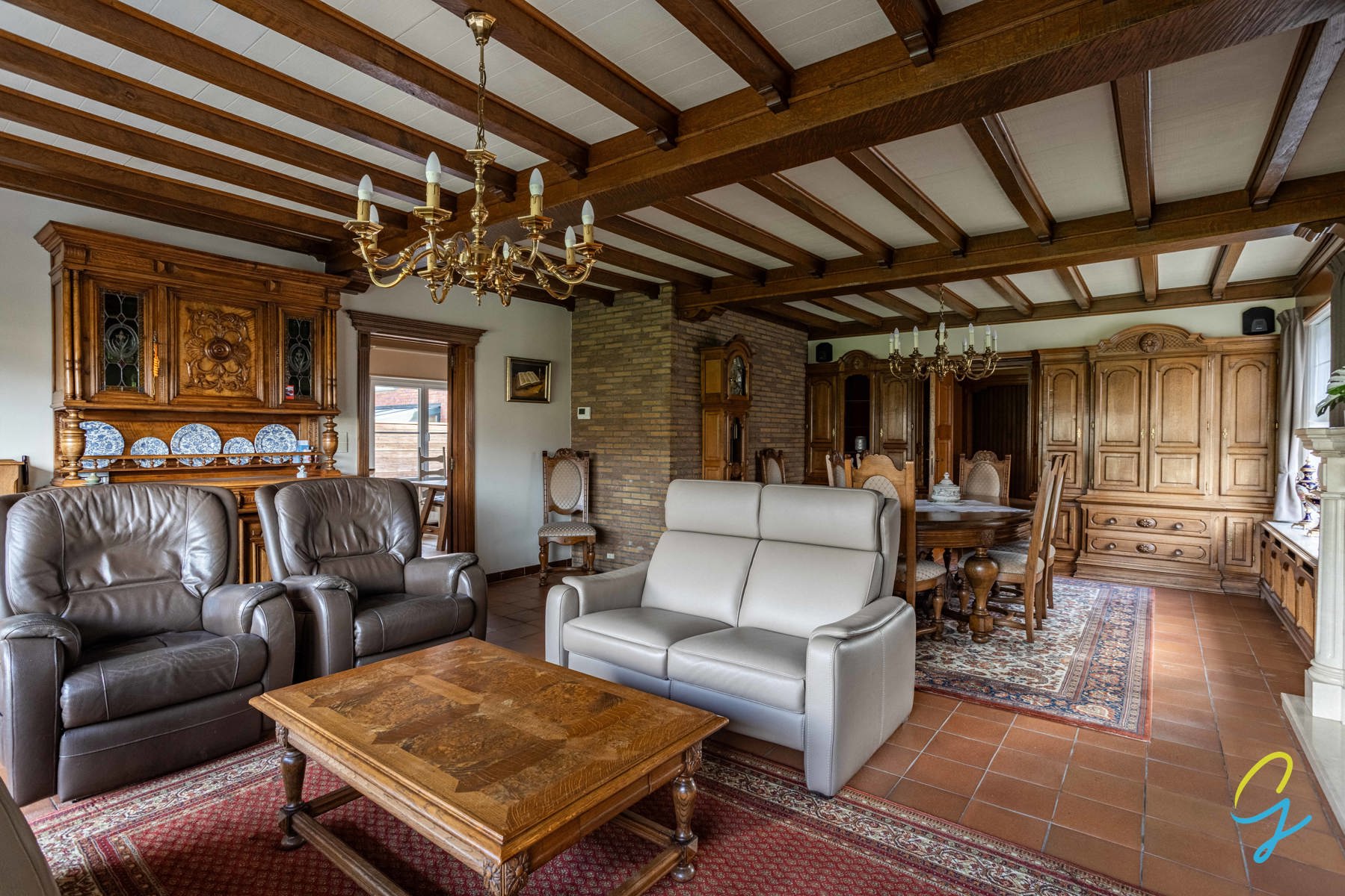 Karaktervolle villa met mogelijk uitbreiding 6SLP, garage en tuin - foto 5