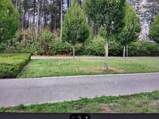 Bouwgrond voor halfopen bebouwing op een van de mooiste locaties in het residentiële Vosselaar.
Kenmerken:
Zeer kindvriendelijke, doodlopende straat.
Gelegen aan een speelveldje voor het perceel.
Afmetingen:
12,23 m straatbreedte.
Diepte perceel: 44m .
5,32 are
Gond ligt klaar voor bebouwing, alles in orde met bouwvergunning.
Zuidgerichte tuin..
Vraagprijs via immoscoop