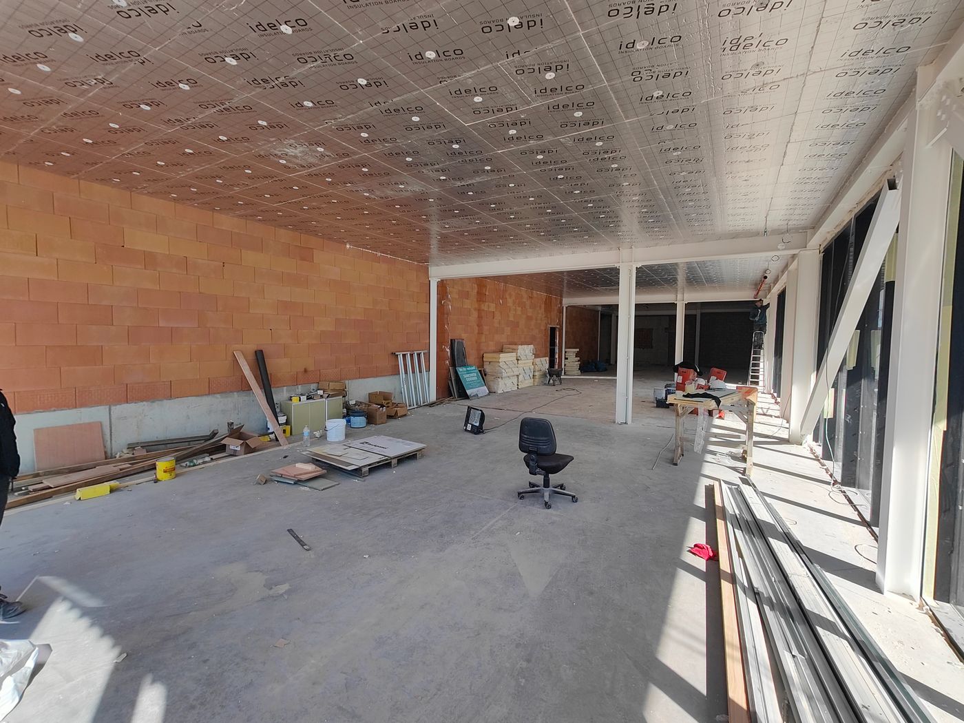 NIEUWBOUW HANDELSRUIMTE VAN 261 M² IN OUDENBURG - foto 4