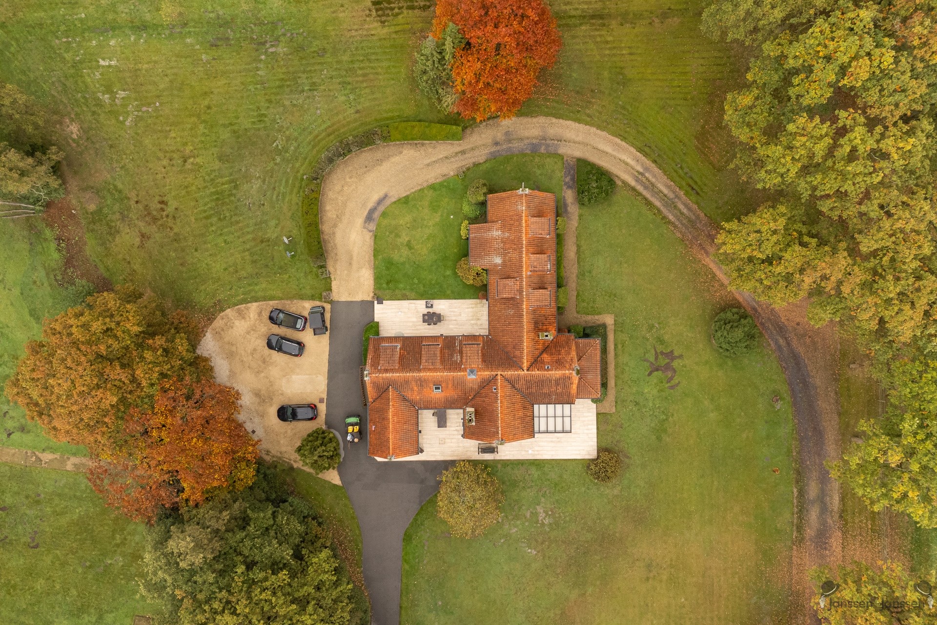 domein van ca.20 ha met 2 woningen - foto 5