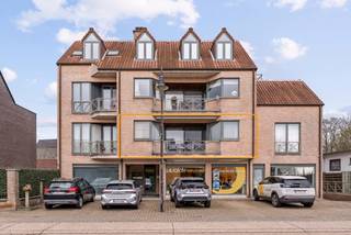 Interesse? Meer informatie op www.SWEVERS.be. - Dit ruime en instapklare appartement (114 m²) ligt centraal in Houthalen, op wandelafstand...