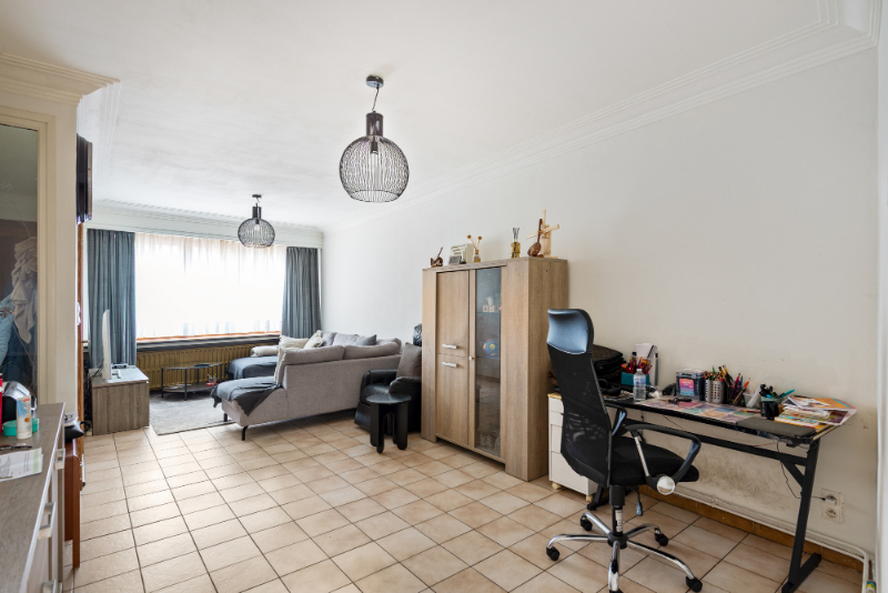 Instapklaar en gunstig gelegen rijwoning met 2 SLK &amp; koer - foto 5