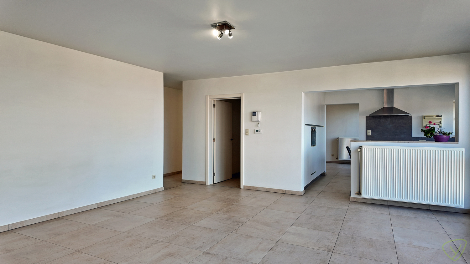 Lichtrijk appartement met panoramisch uitzicht op de Markt van Eeklo! - foto 4