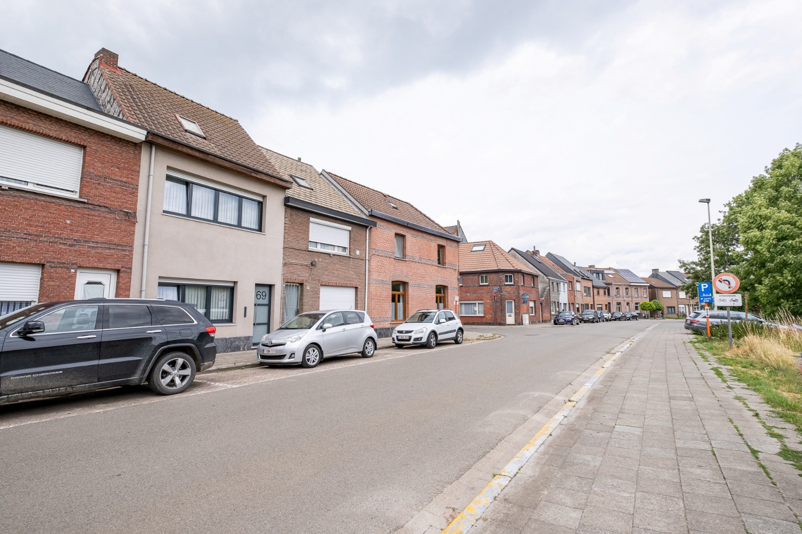 Ruime woning met 3 slaapkamers - foto 2