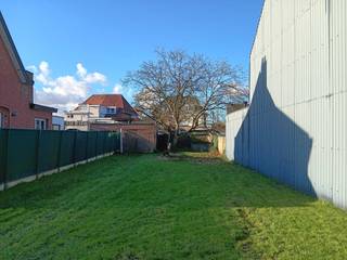 Goed gelegen bouwgrond in doodlopende straat (oude baan 69, 2160 Wommelgem)voor halfopen bebouwing.Perceeloppervlakte 362m²Straatbreedte 10mDiepte...