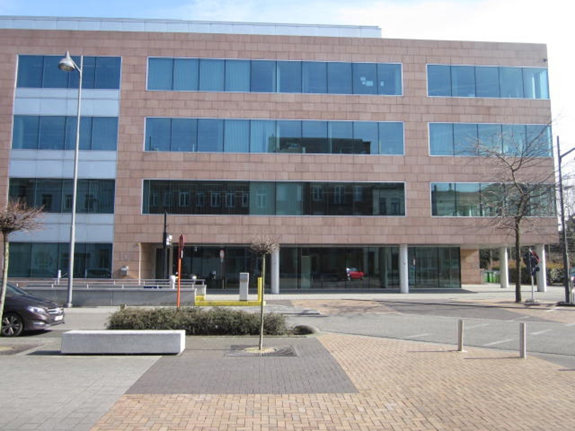 Moderne kantoorruimte te huur aan het station van Mechelen - foto 2