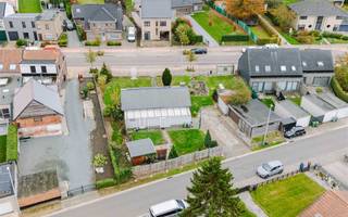 Are you looking for a building plot/house to renovate in the center of Nieuwerken? Then definitely discover this property with a lot of...