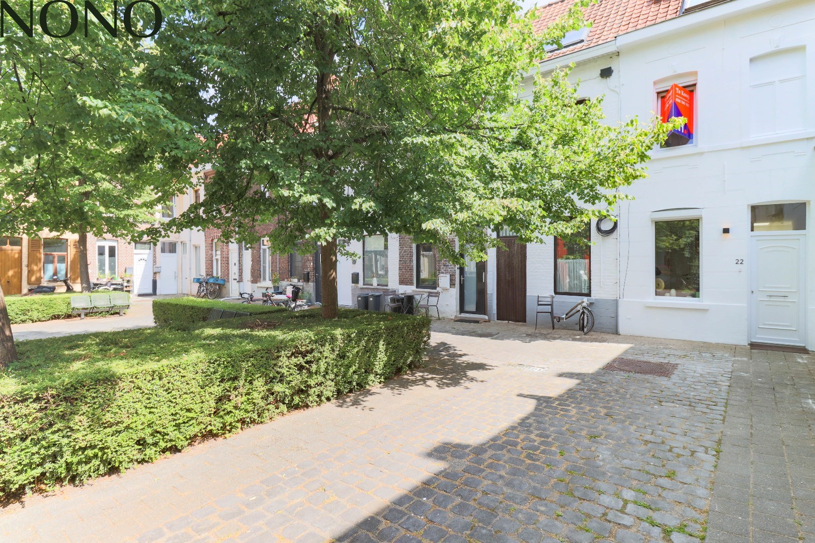 Instapklare beluikwoning met 2 slaapkamers te Kortrijk ! - foto 1