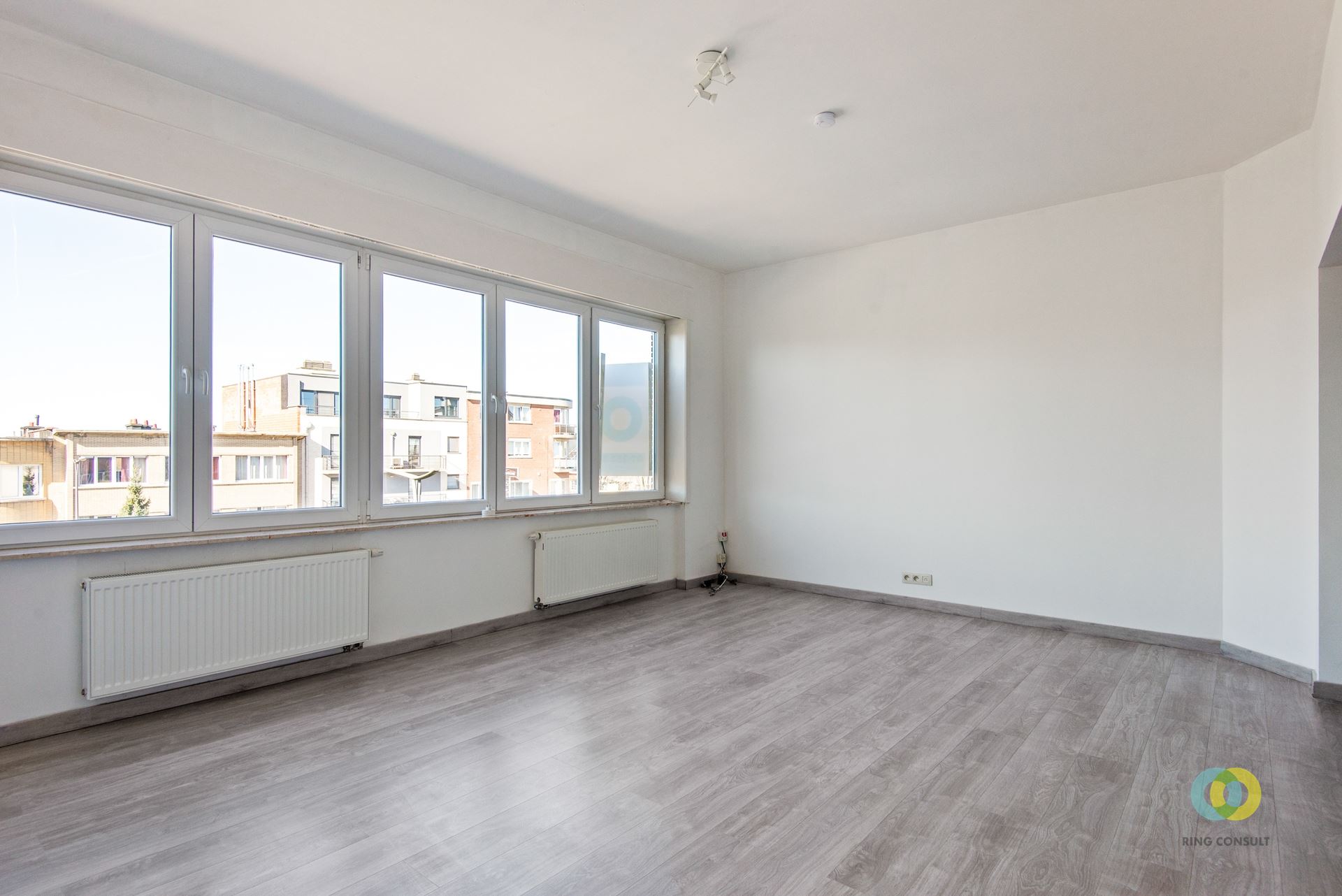 Appartement met één kamer en bureau - foto 3