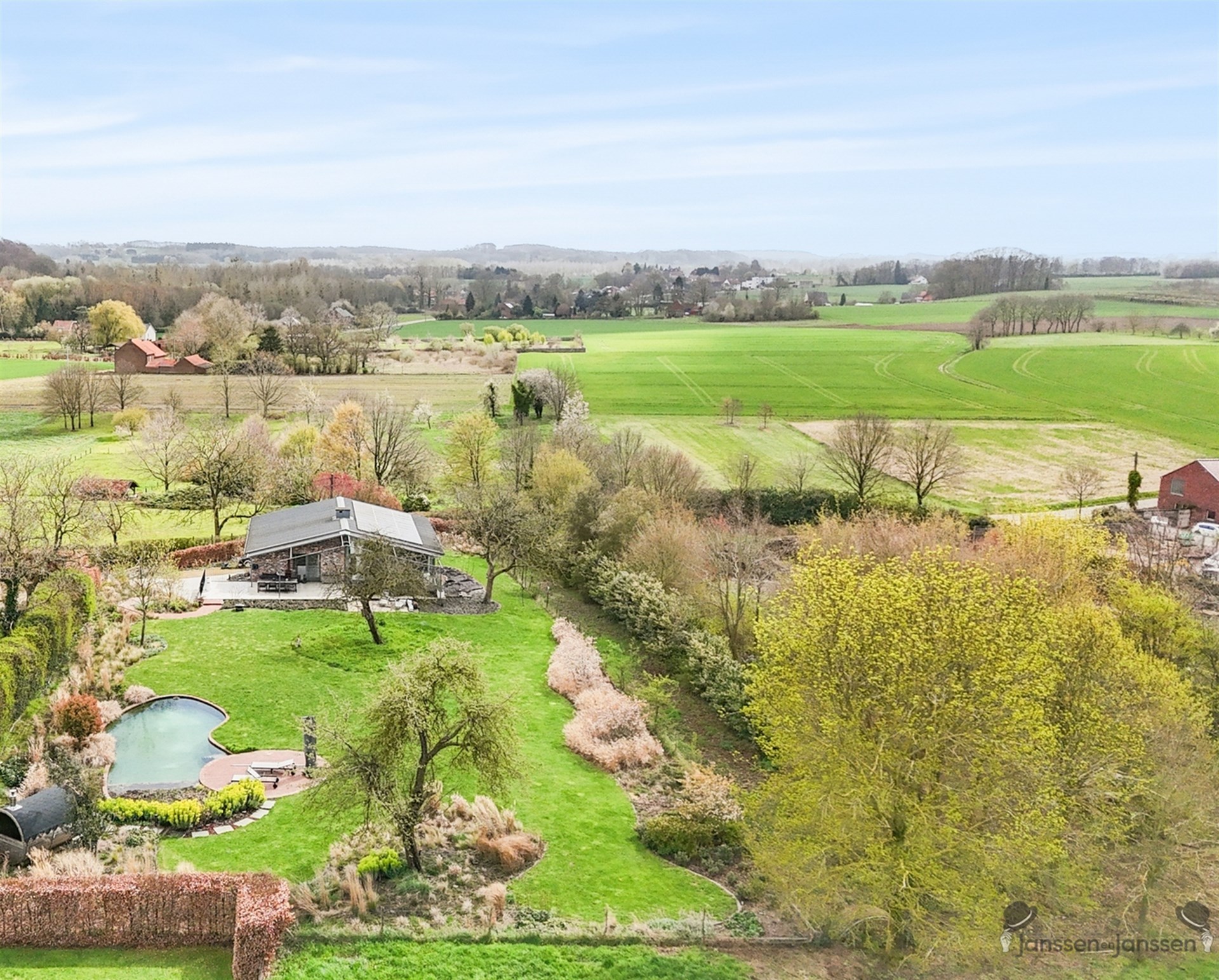 Unieke landelijk-moderne villa met adembenemend uitzicht aan Troostembergbos - foto 4