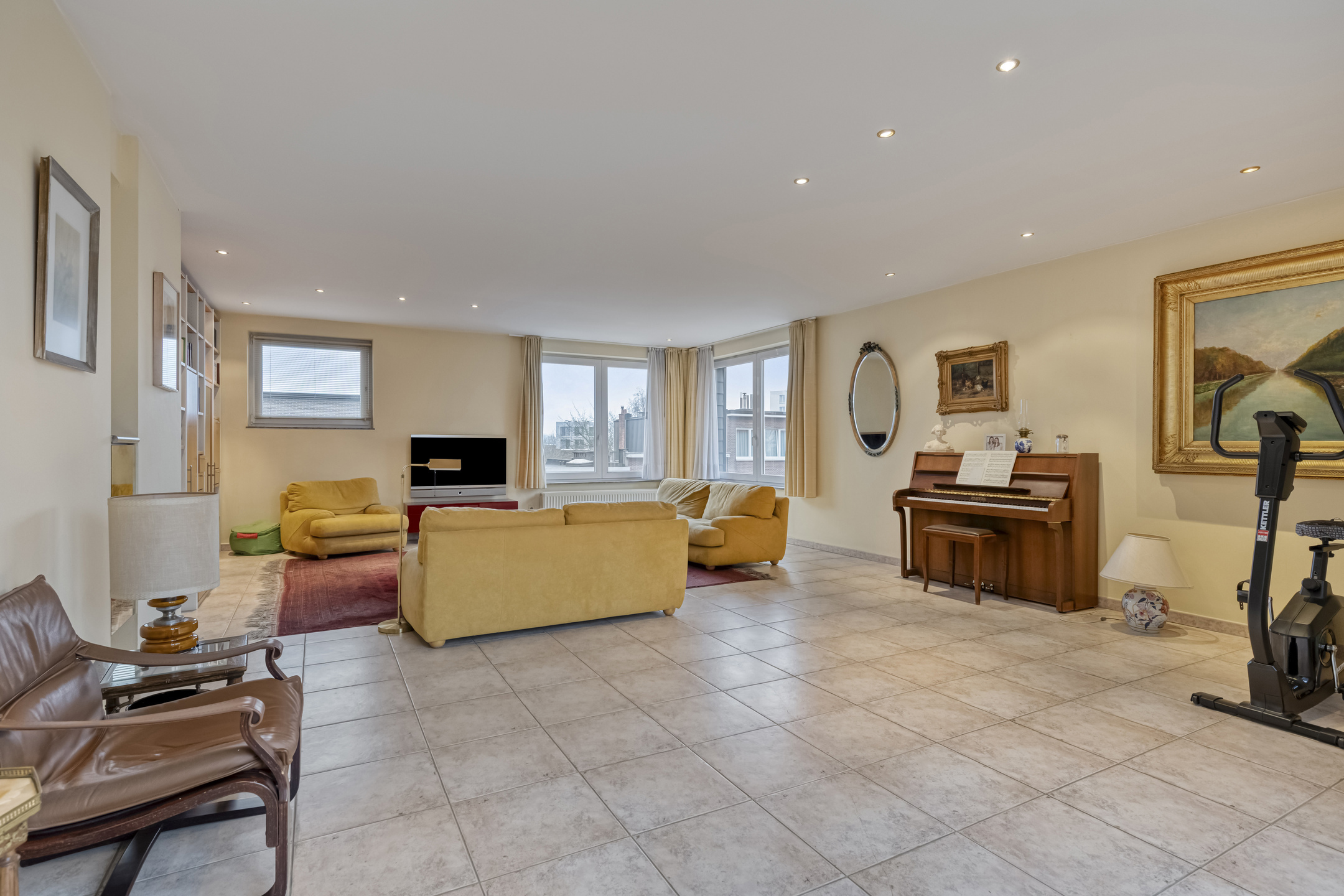 Lichtrijke penthouse met 2 terrassen in hartje Mortsel. - foto 2