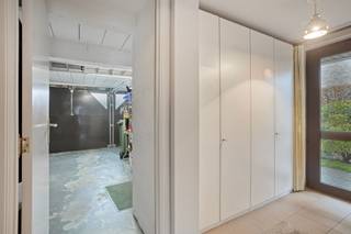 Deze 3-gevel woning werd gebouwd in 1989 en is gesitueerd in een rustige woonwijk. De woning beschikt over een gunstige ligging en dit zeker...