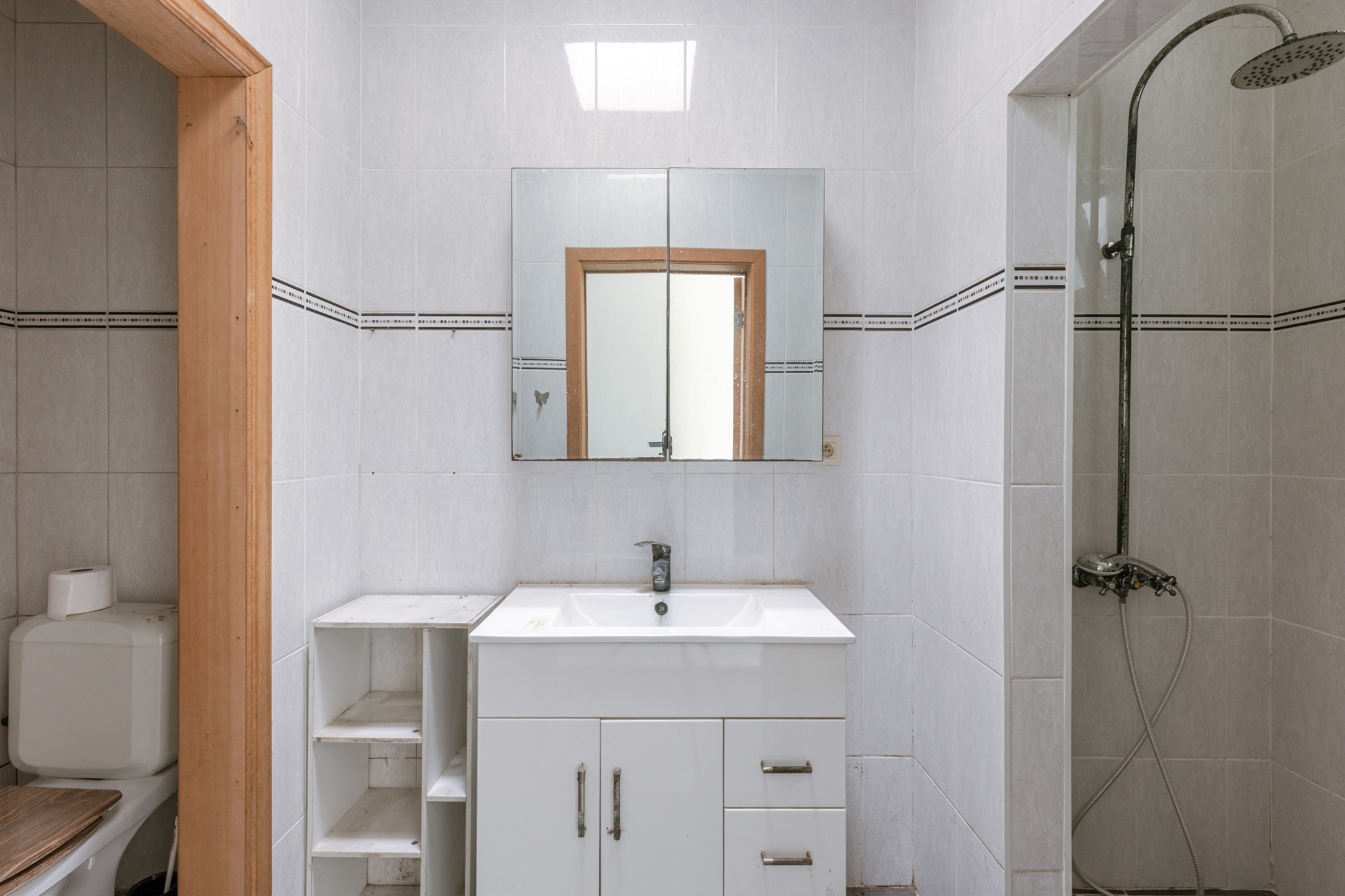 Gezellige, te renoveren woning met 3slpk in Eernegem!  - foto 5